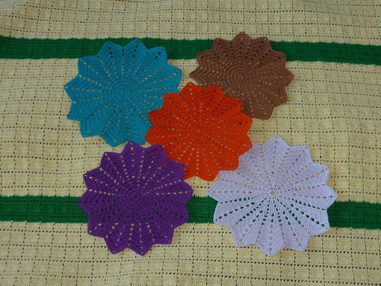 Абажуры из вязаных салфеток