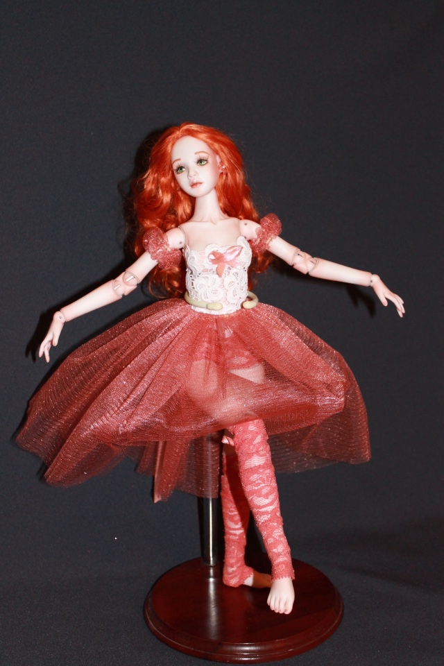 Две шарнирные куклы-танцовщицы Вайолет и Алисия, есть фото 18+