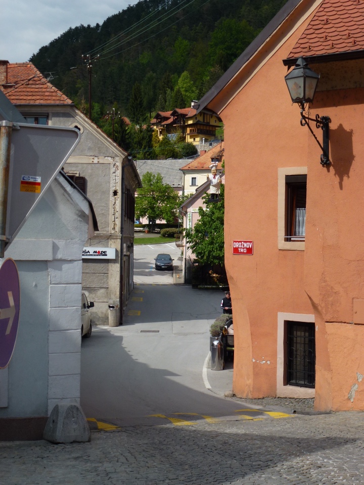 Словения, Светланка и маленький «герой» в одном ботинке