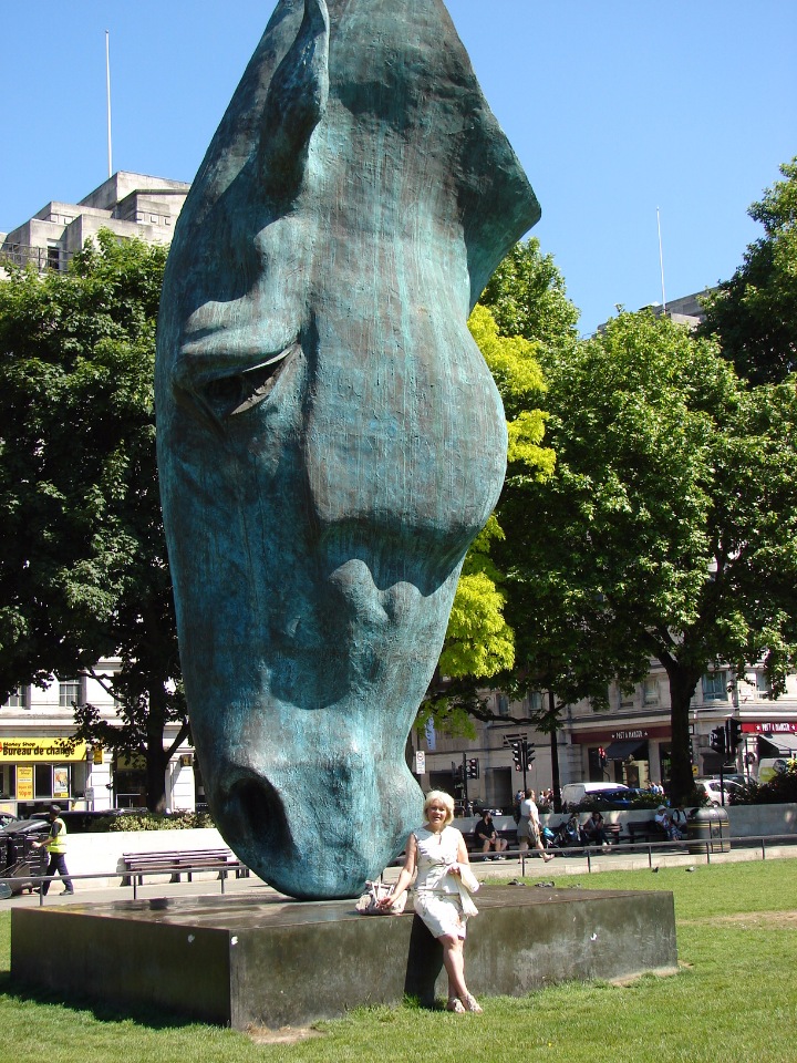 Люк и Машки осматривают парки Лондона