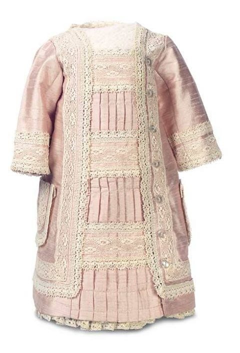 Сборная солянка кукольных нарядов - для вдохновения