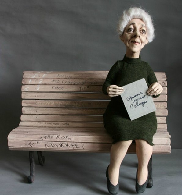 «Красота страшная сила!» Портретные куклы Фаины Раневской, выполненные разными авторами