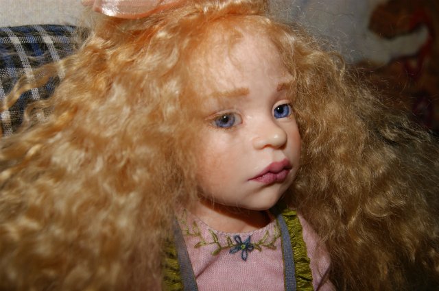 Dale Zentner - OOAK характерная куколка на диванчике