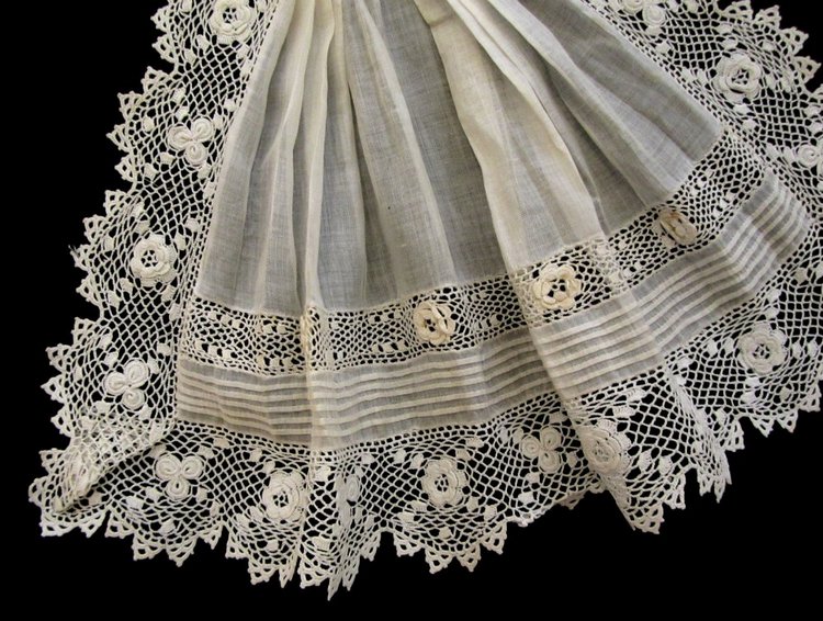 «Мода по-взрослому. Истории из кукольного гардероба» - выставка в Музее-заповеднике «Царицыно» - продолжение - детали. Часть