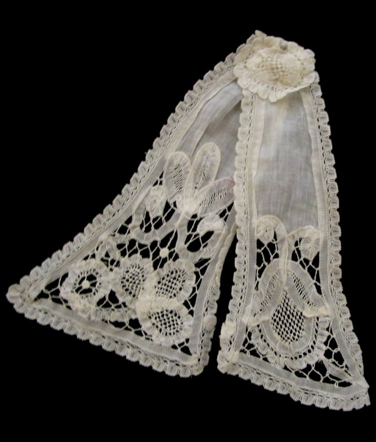 «Мода по-взрослому. Истории из кукольного гардероба» - выставка в Музее-заповеднике «Царицыно» - продолжение - детали. Часть