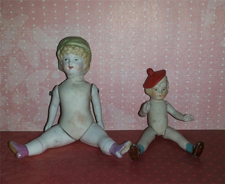 Маленькие антикварные куколки из бисквитного фарфора (фото 2)