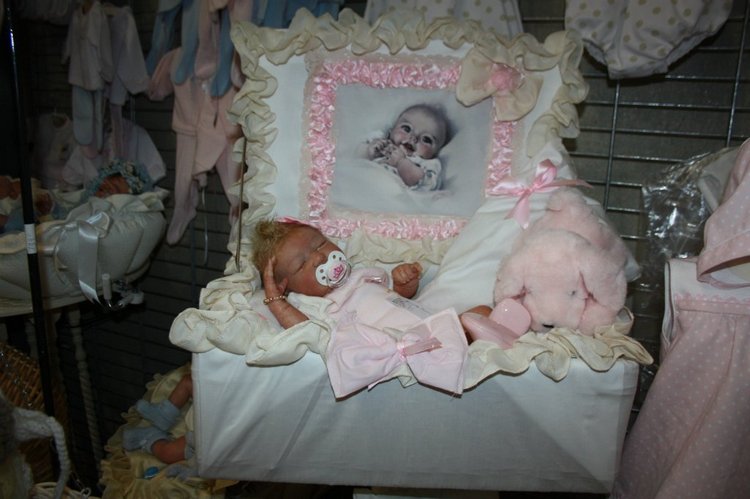 Выставка кукол, мишек тедди, кукольных домиков и миниатюры в Нидерландах 24-25 октября 2015 год. Четвертая часть | Бэйбики Выставка кукол, мишек тедди, кукольных домиков и миниатюры в Нидерландах 24-25 октября 2015 год. Четвертая часть