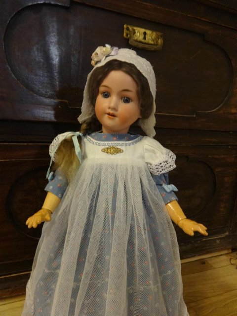 Я называла её Ася. Armand Marseille