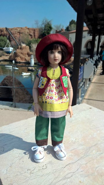 Поезд в Барселону дремлет, или, Мне ещё три платья надеть осталось