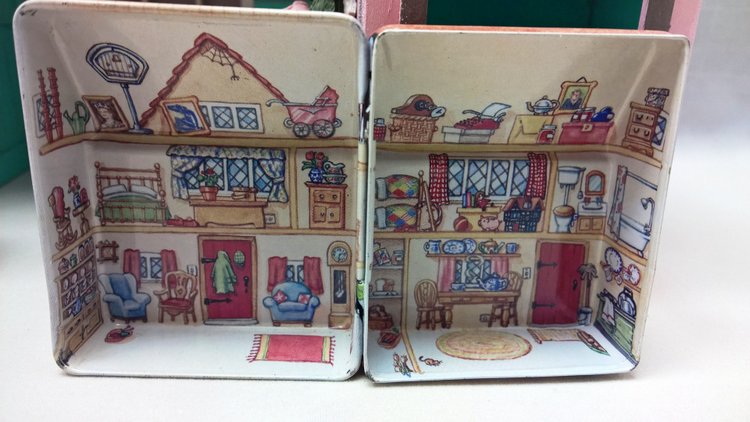 Так вы что, и конфеты за меня есть будете? или, Глаза боятся, а руки делают