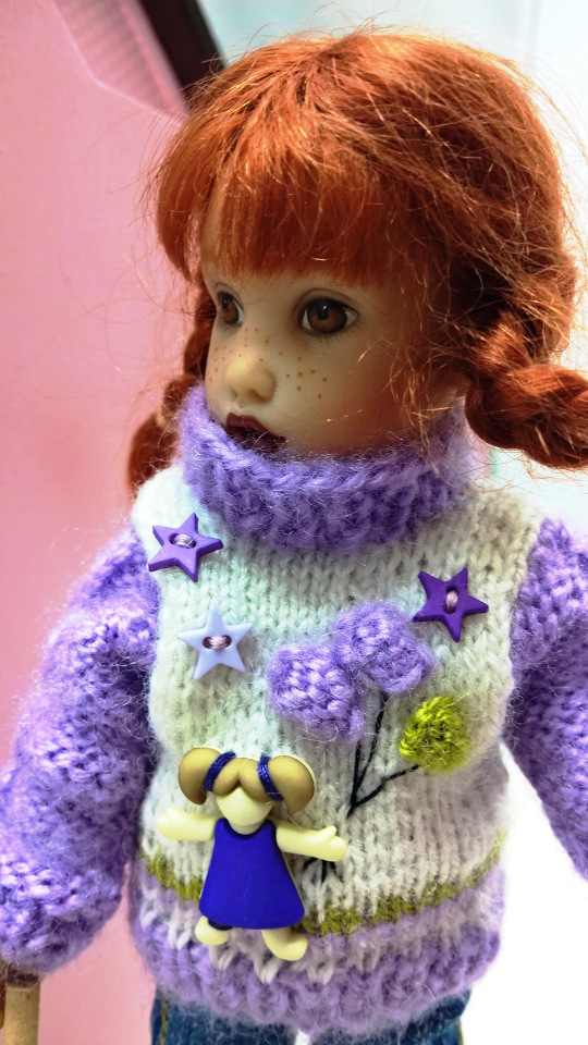 Так вы что, и конфеты за меня есть будете? или, Глаза боятся, а руки делают