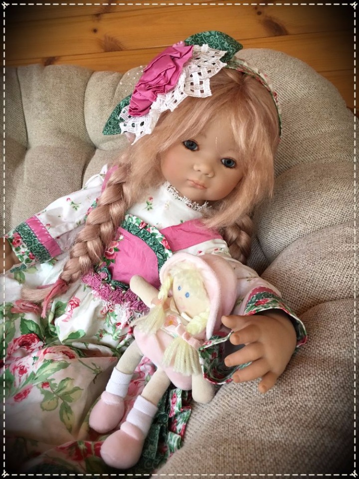 Не смогла устоять перед совершенством химочек... сдалась... и вот она - первая моя девочка