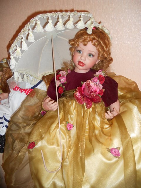 Куклы Fayzax Spanos поднимают настроение