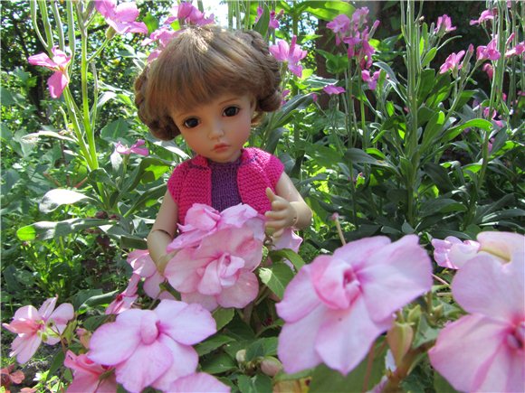 Новое вязаное платье нашего цветочка (фото 5)