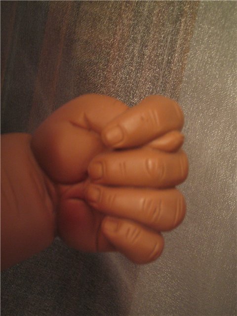 Смуглянка- хулиганка от Файзох Спанос (FayZah Spanos)