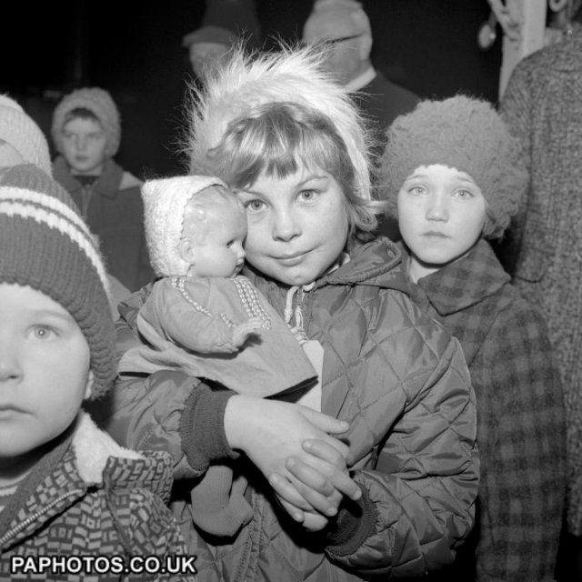 Винтажные детские фотографии с куклами 20-60-х годов 20 века