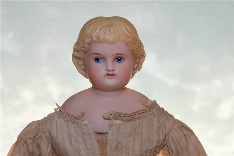 Моя паросская куколка. Antique Parian Doll