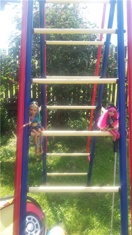 В гостях у бабушки ))) или яркое лето 2016 с девочками от Монстр Хай