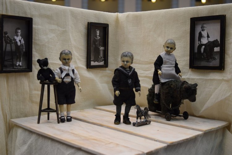 VII Московская международная выставка "Искусство Куклы". Портреты кукольной души или незримый диалог