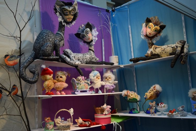 VII Московская международная выставка "Искусство Куклы". Портреты кукольной души или незримый диалог