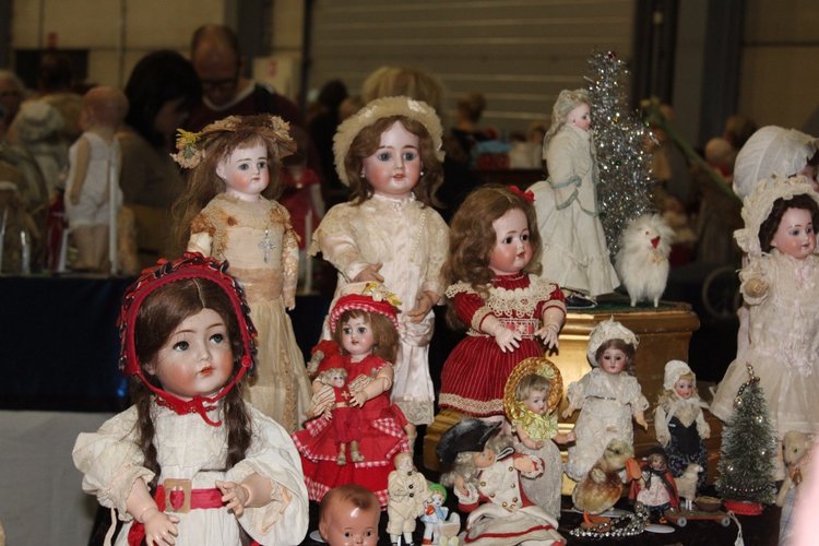 Выставка мишек, кукол и кукольной миниатюры в Голландии 2017 - часть третья