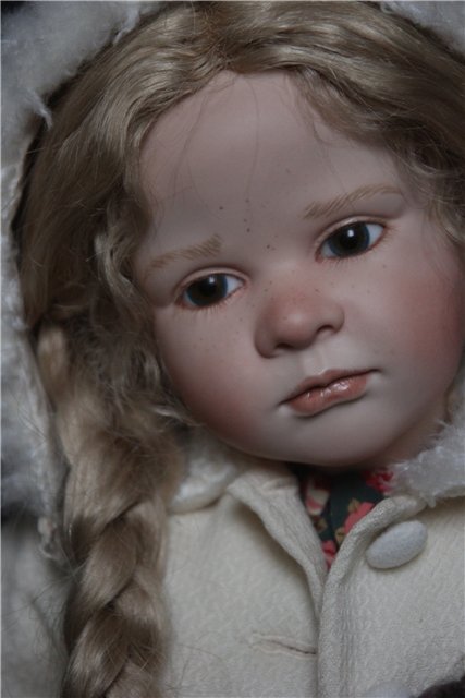 Фарфоровая кукла-снегурочка Офелия (Ophelia) от Ruth Treffeisen. Просто наступила зима (фото 10)