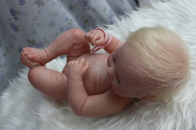 Реборн из Беренджер, нежность в пелёнках