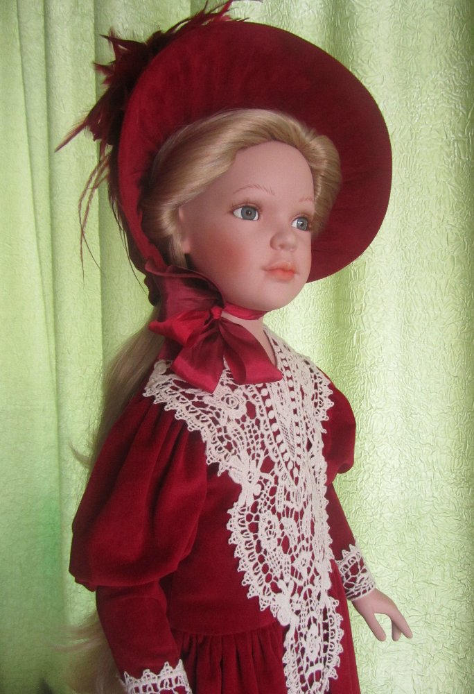 Фарфоровая кукла Ева - "реверанс позапрошлому веку"