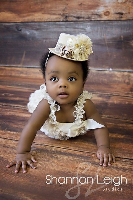 Миниатюрная шляпка в центре внимания | Бэйбики Миниатюрная шляпка в центре внимания