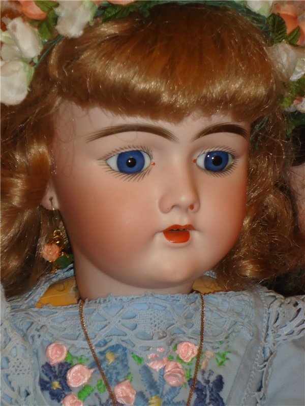 Прекрасные девочки от Heinrich Handwerck, молд 109 с маркировкой DEP