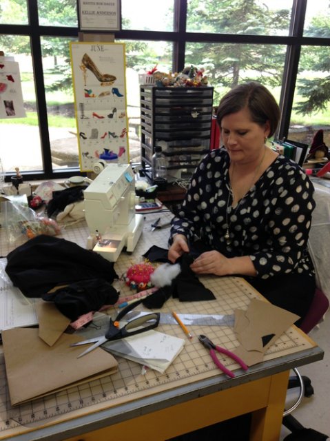 Волшебный мир Katherine collection - нет нет.. вам не кажется это действительно Олень - балерина и Гиппопотам манекенщица