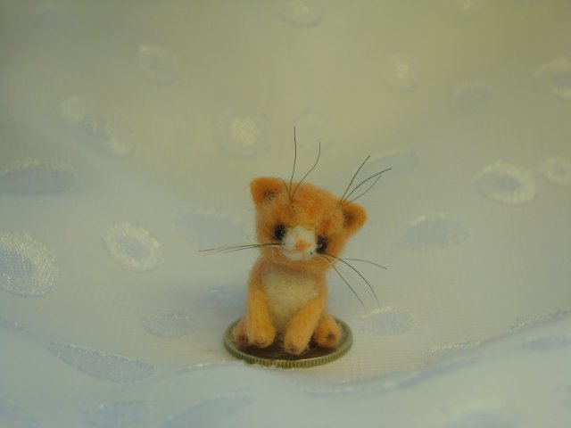 Я тигрёнок, а не киска! Авторская игрушка валянием Ольги Чернухо (фото 5)