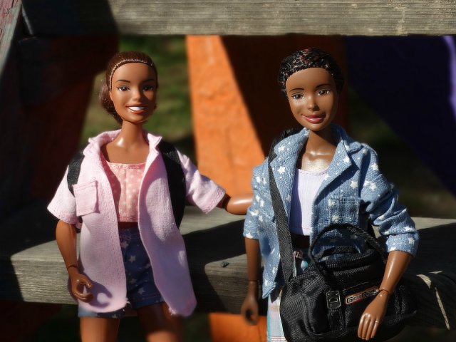 Реальные девчонки на прогулке (фото 5)