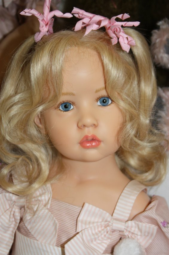 Мое посещение магазина Гюнзел. Выбор кукол из коллекции 2016 года. Заключительная часть - Бела (фото 9)