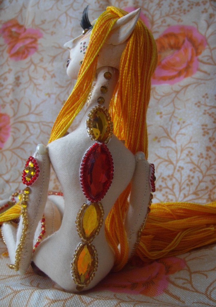 Кукольный эксперимент 4.1: кукла в смешанной технике. Отделка тела