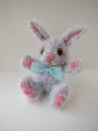 Серенький заинька. Игрушка вязанная спицами Ольги Чернухо (фото 8)