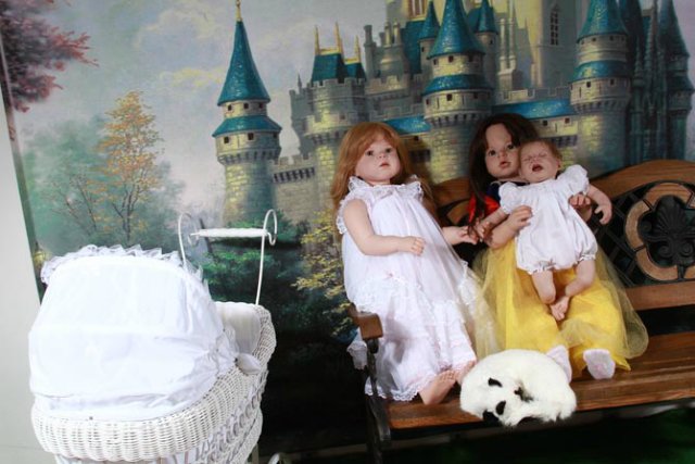 Мои куклы реборн в декорациях