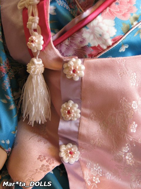 03 Марта - Хина мацури, Hina Matsuri — праздник кукол Хина или Момо-но секку, Momo-no Sekku — праздник цветения персиков)