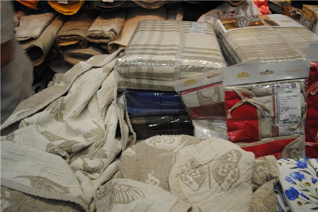 Выставка на Тишинке "Атмосфера творчества". Октябрь 2014. Пройдемся по первому этажу выставки