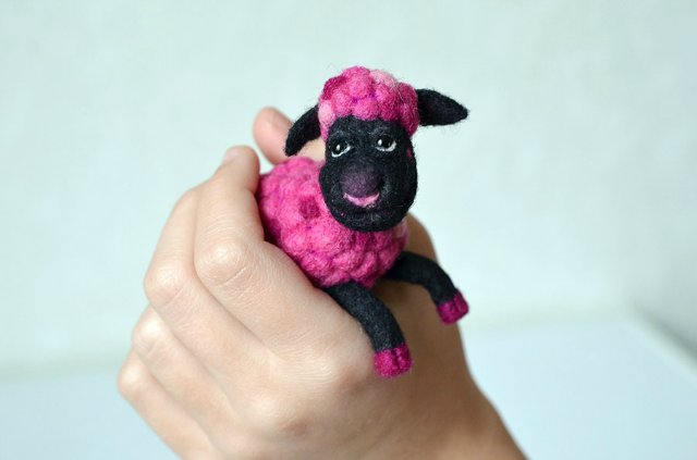 Овечки. Игрушка валянием своими руками (фото 3)