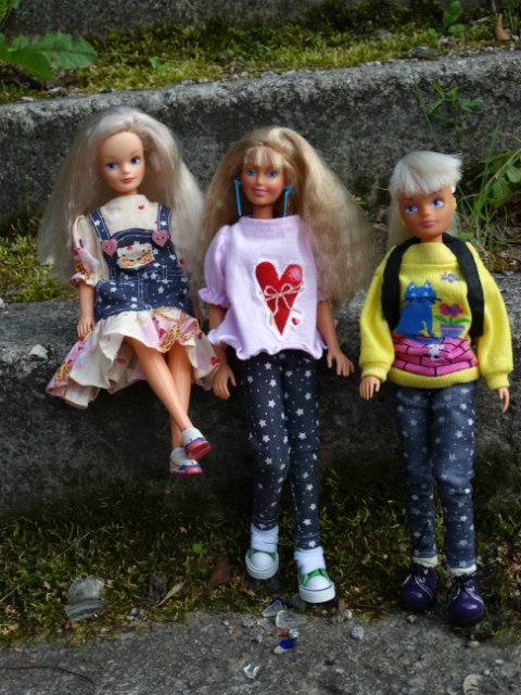 Девочки гуляют — Куклы Sindy (Синди) и Tammy (Тамми): винтаж