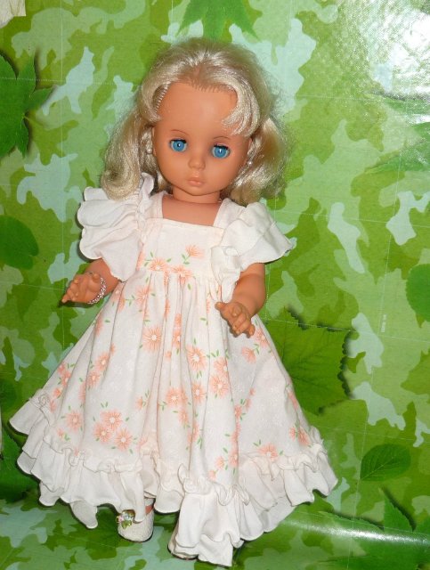 От внучки к кукле - перешиваем детские платья (фото 8)