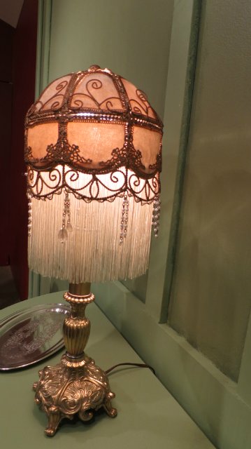 Как за неприметным фасадом может скрыватся просто удивительный Клондайк!!! Или "Это я удачно зашел!!!!!"