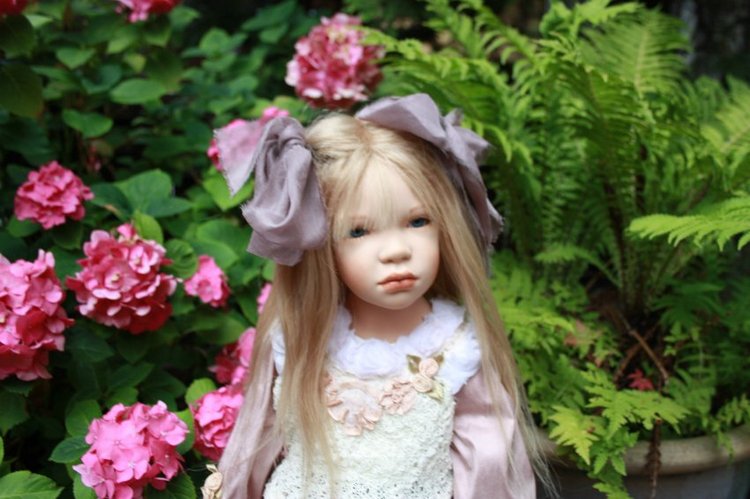 Марусина прогулка по саду. Коллекционная кукла от Zofia & Henry Zawieruszynski