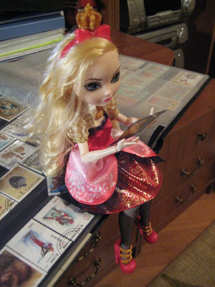 Яблочко Ever After High от Mattel и я осенним днём