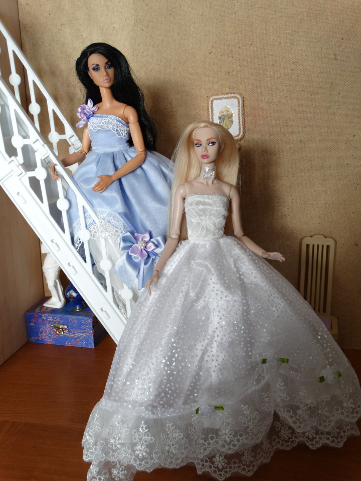 Капроновое безумие. Поппи в вечерних платьях (фото 4)