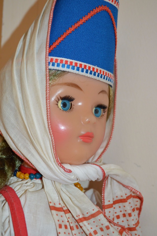 Фабрика 8 марта и серия "Куклы в старинных костюмах русских губерний"