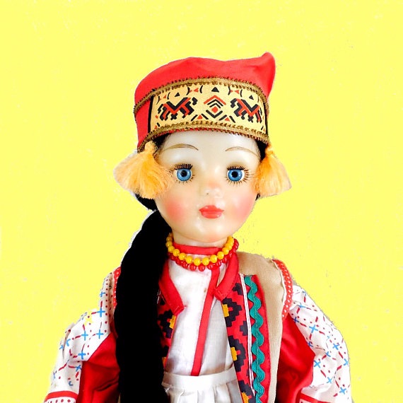 Фабрика 8 марта и серия "Куклы в старинных костюмах русских губерний"