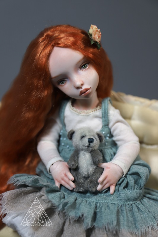 Сестренки Эмили и Джейн - фарфоровые девочки