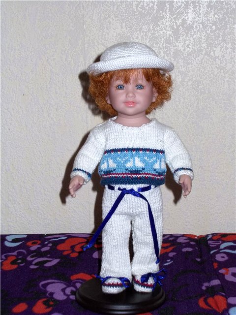 Показ мод Адоркой Люсей продолжаем